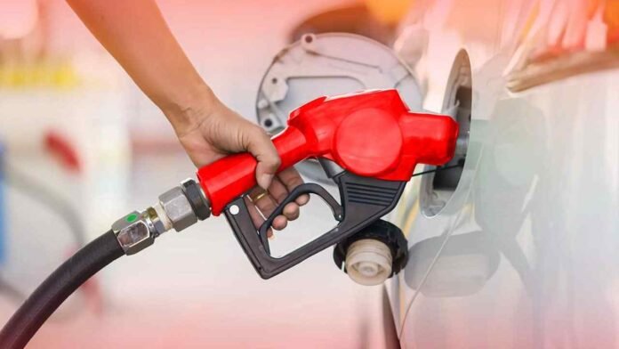 Slight Fuel Price Cuts Expected in Pakistan Starting September 1